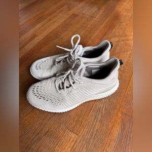 men’s adidas alpha bounce. size 9.5